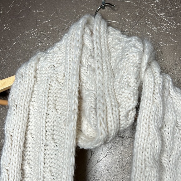 Berkshire Fashion Knit Scarf - Picture 3 of 8